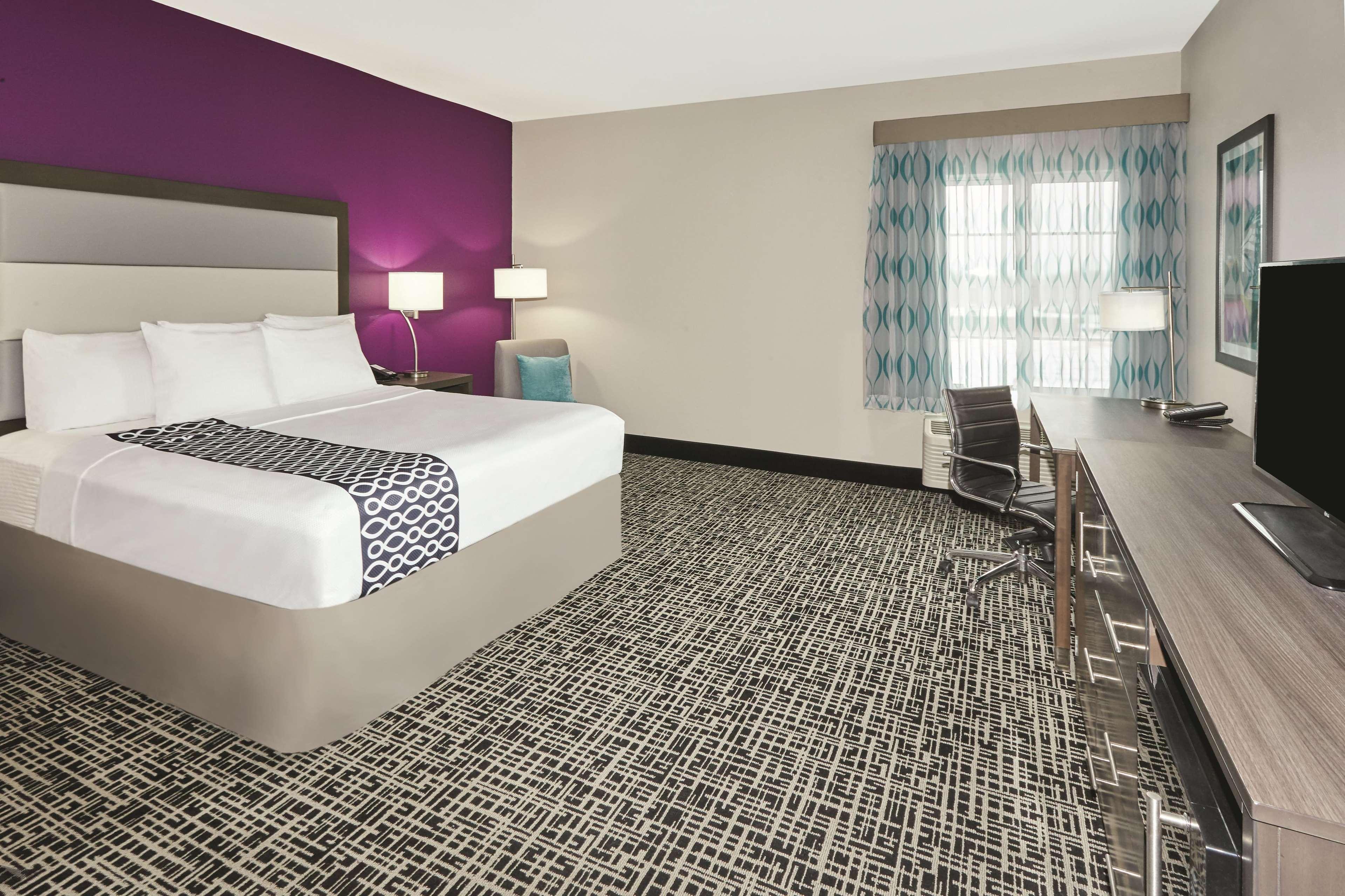 Отель La Quinta By Wyndham Springfield Il Экстерьер фото