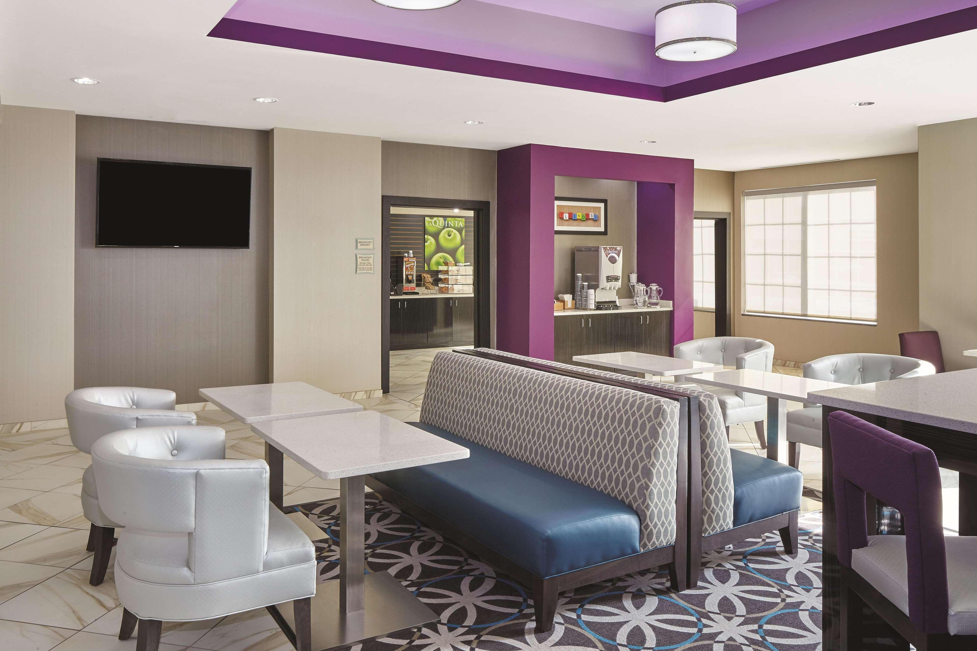 Отель La Quinta By Wyndham Springfield Il Экстерьер фото